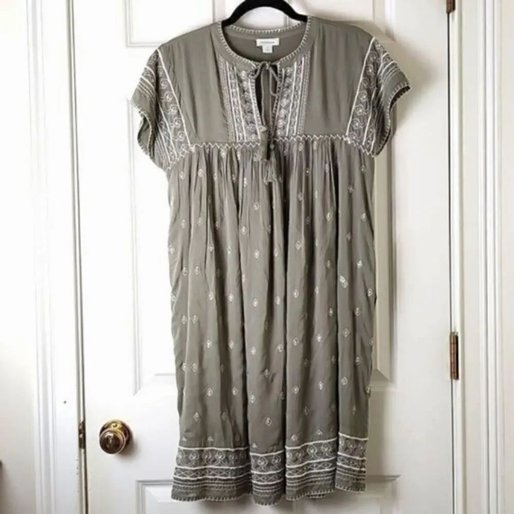 Sundance Boho Green Sequined Embroidered Dress Tassel Tie Size S Boho